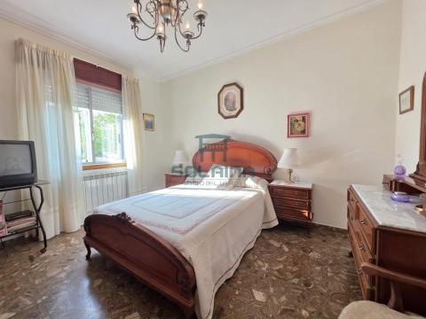 Dormitorio 1 (casa 1)